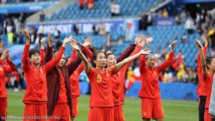 女足中国vs意大利直播