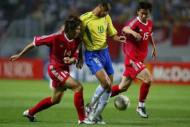 巴西vs中国02世界杯